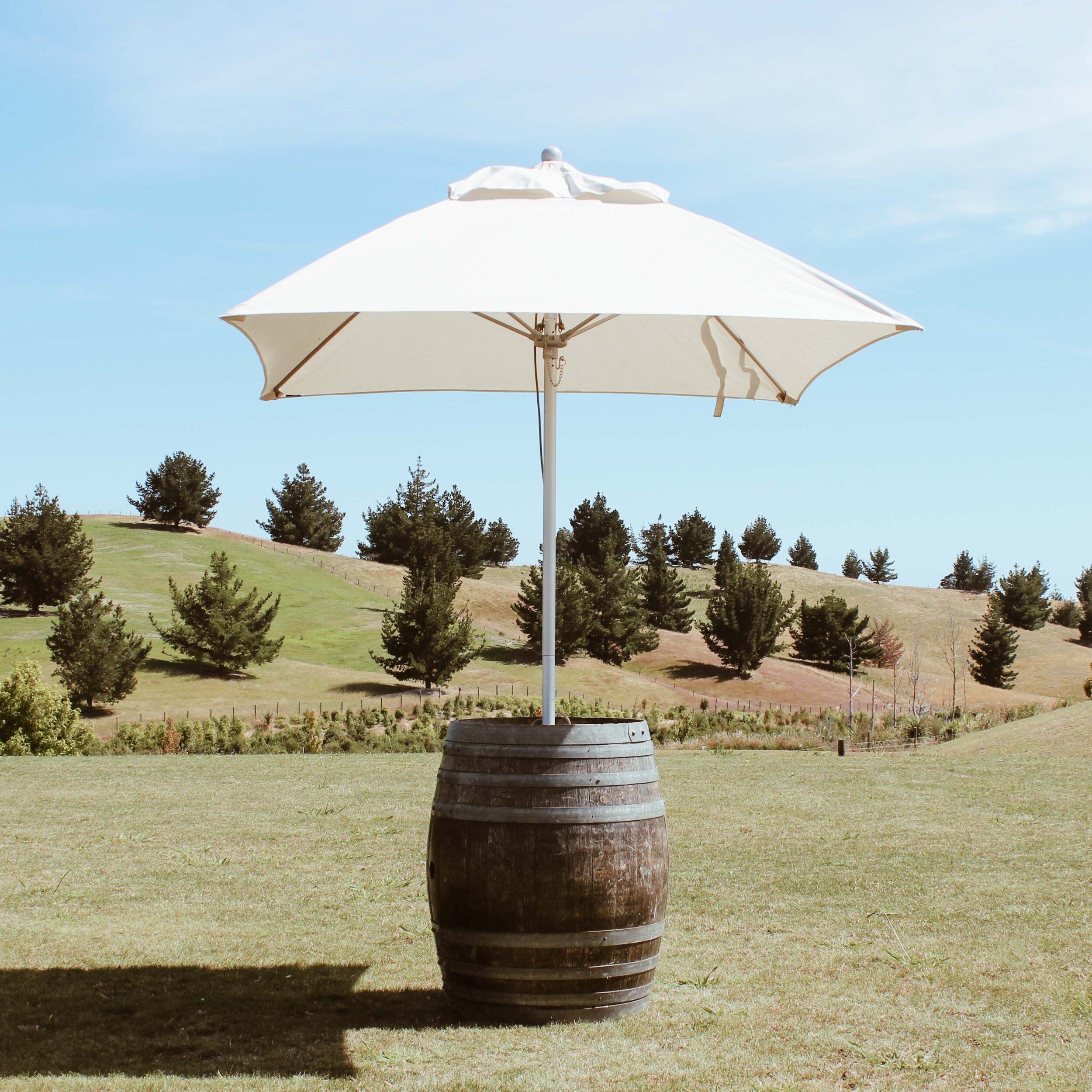 Market Umbrella w/ Wine Barrel – Cream 1.9m