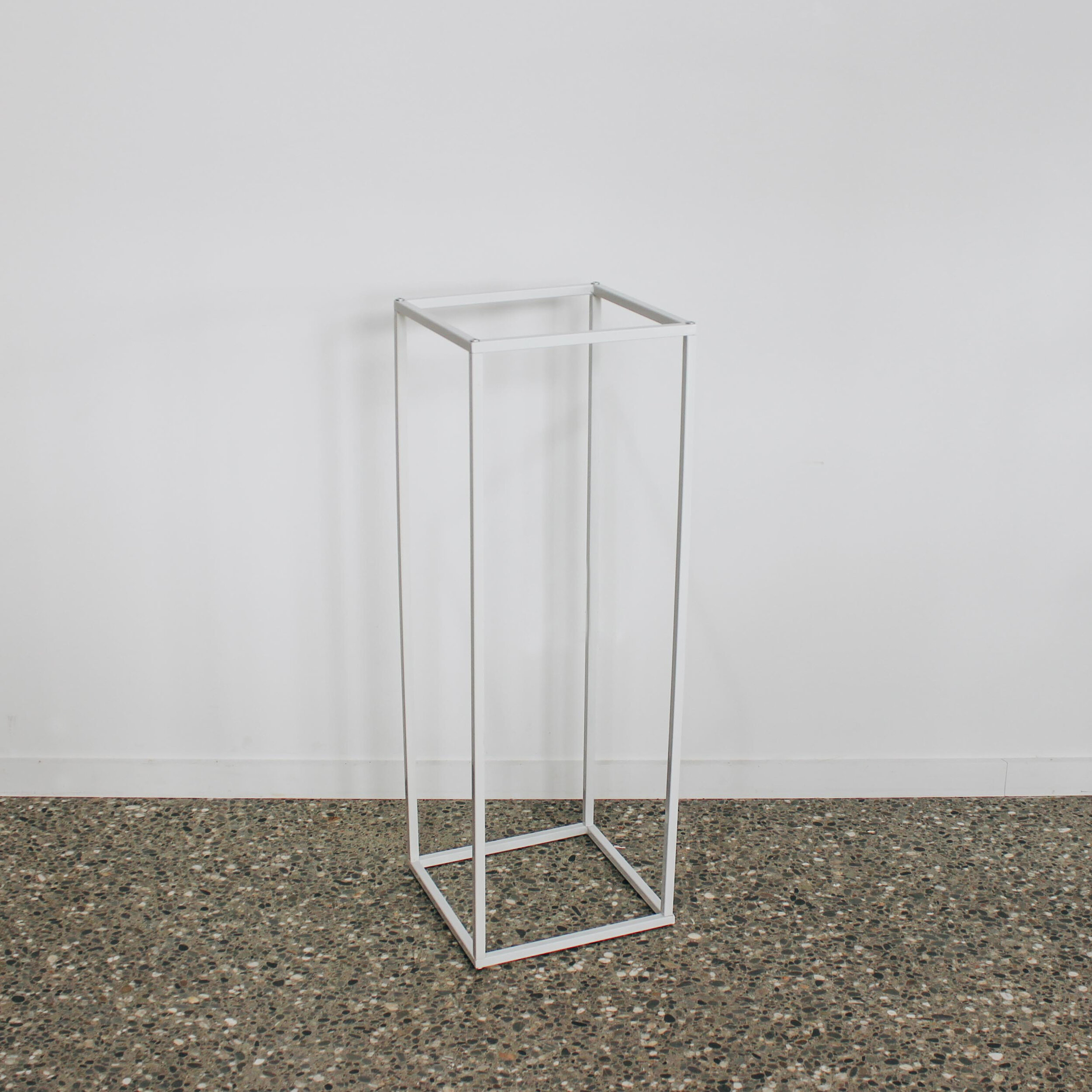 Pillar Frame Stand White